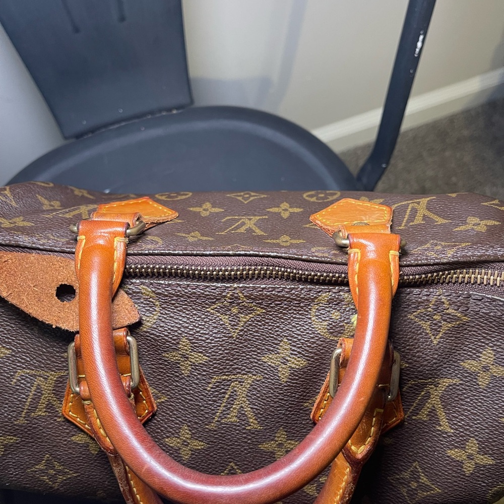 Vintage Louis Vuitton Speedy 25 - Picture 8 of 16